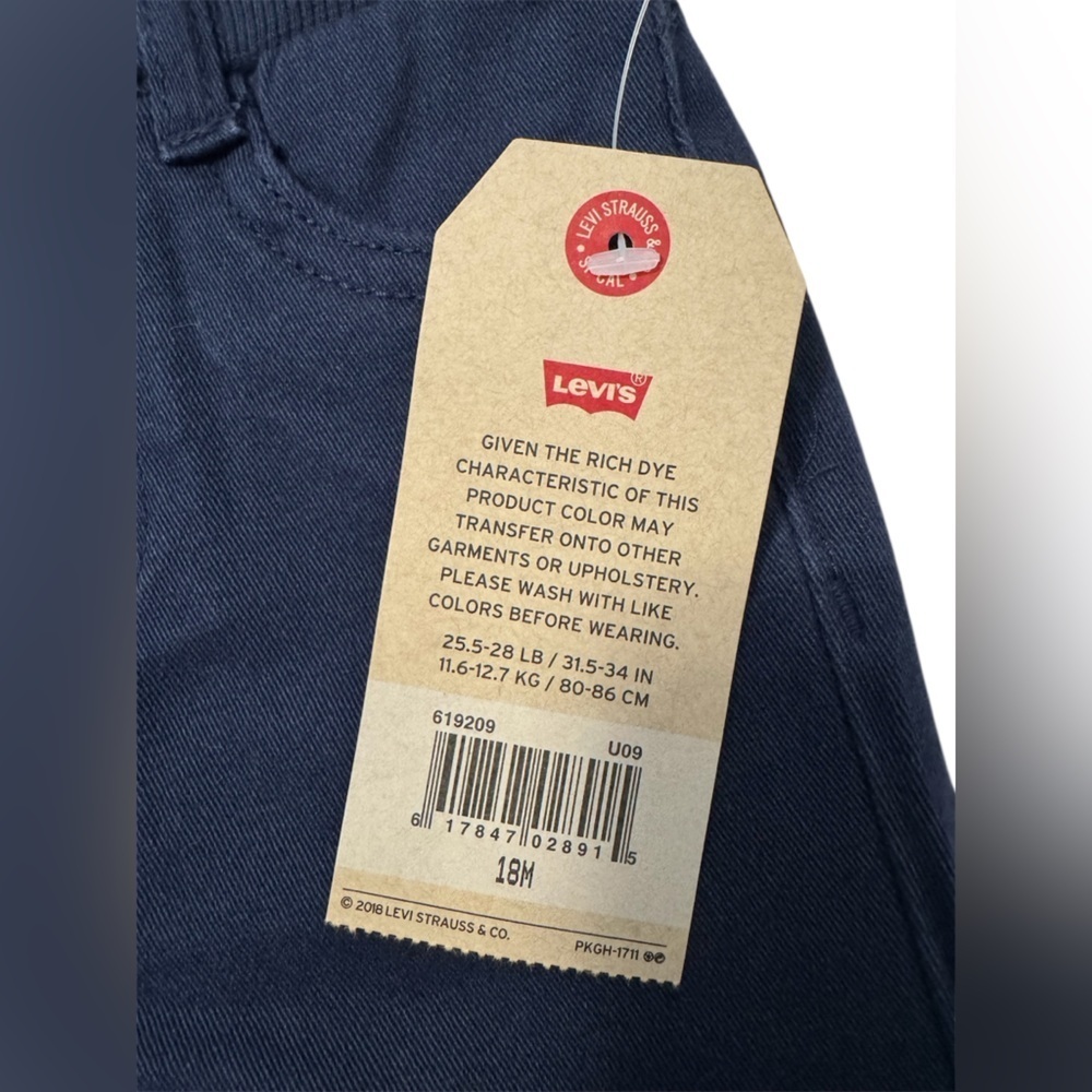 Levi's Toddler Skinny Pants - Picture 2 of 3